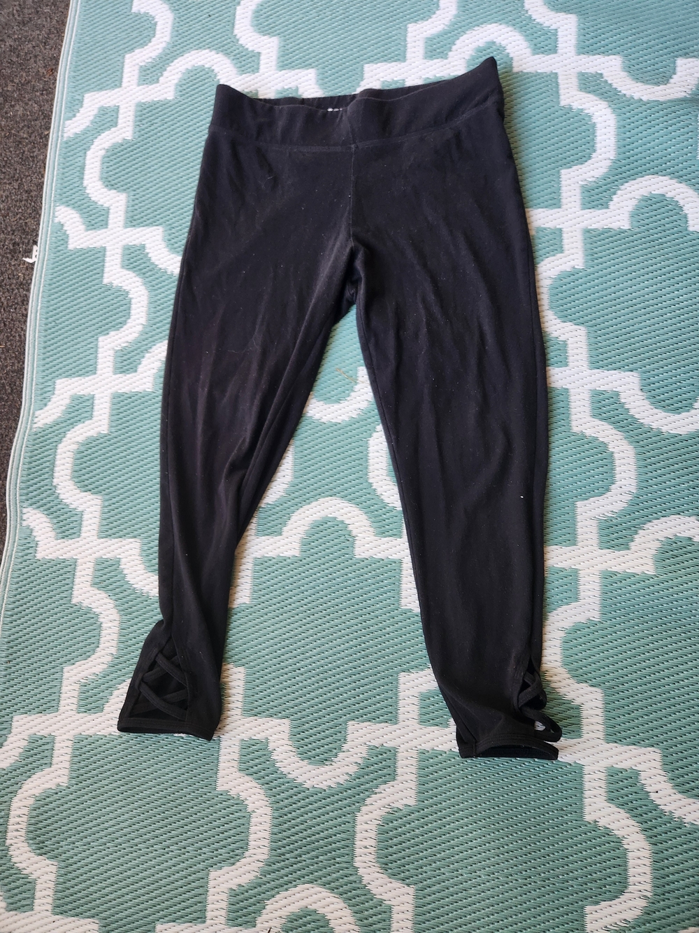 Sonoma Black Leggings with Lattice Ankle Detail